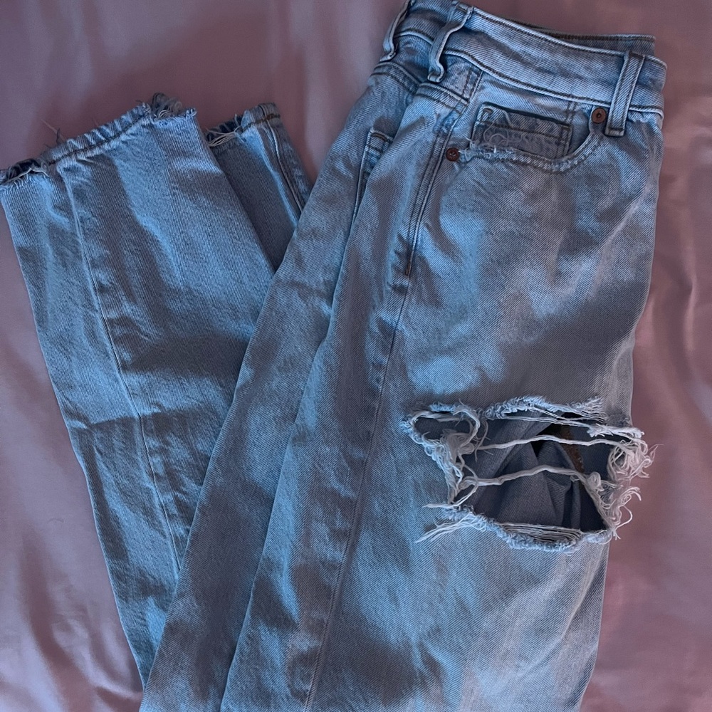 American Eagle mom jeans